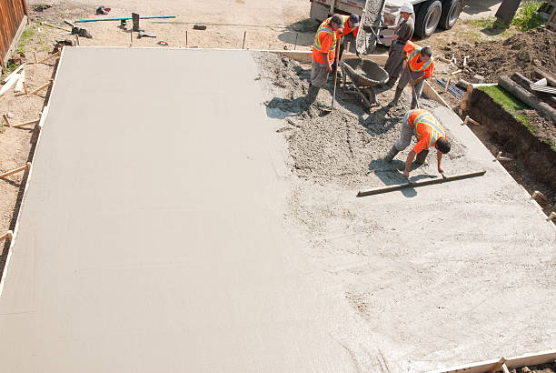 Best Concrete Repair Services  in Deephaven, MN